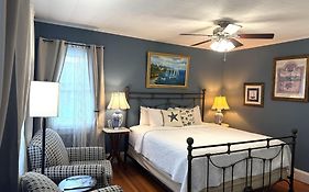 Saltair Inn Waterfront B&B